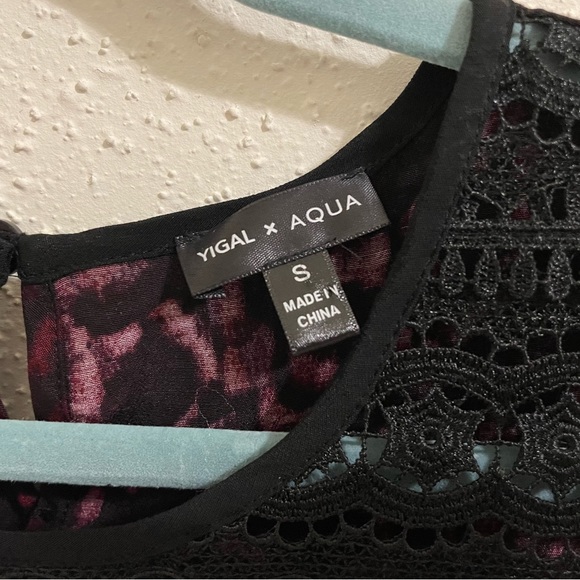 Yigal x Aqua Cold Shoulder Red and Black Floral Lace blouse Top - Picture 4 of 15